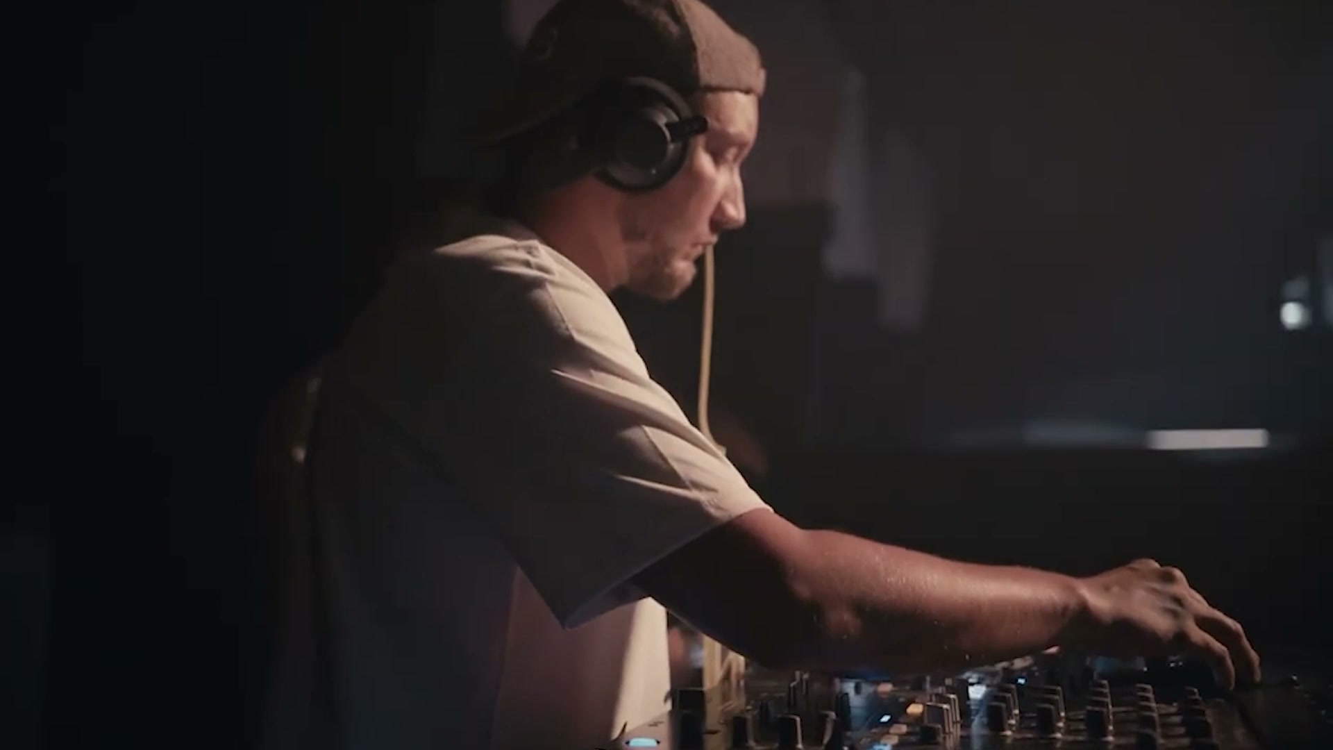 DJ i Store Sal